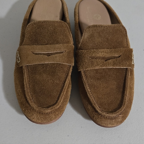 Charleston Shoe Co. Georgia Tan Suede Leather Penny Loafer Mules Size 7 - Picture 9 of 11